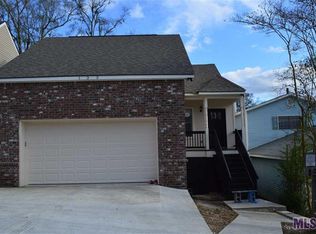 135 Heatherwood Dr., Baton Rouge, LA 70808