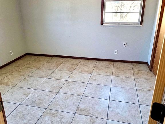 3rd image of 4583 W Clear Branch Rd