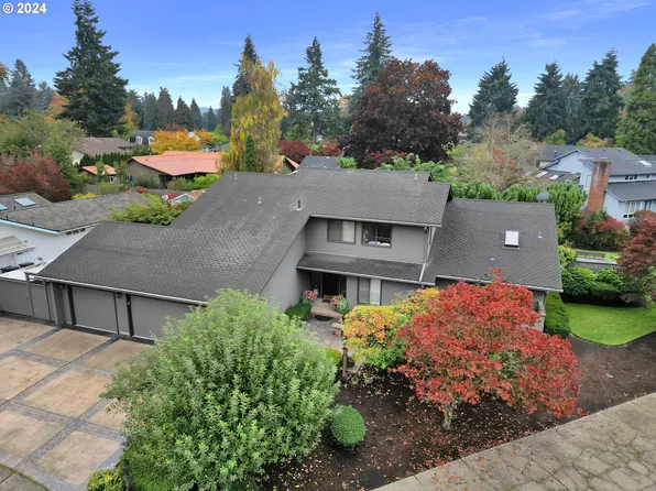 2122 Brookhaven Way, Eugene, OR 97401