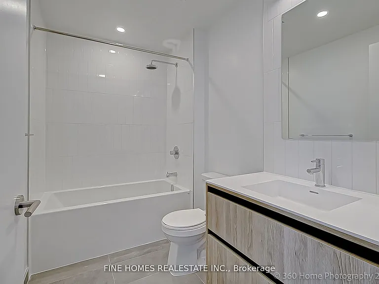 8 Beverley Glen Blvd #503 — Photo 13