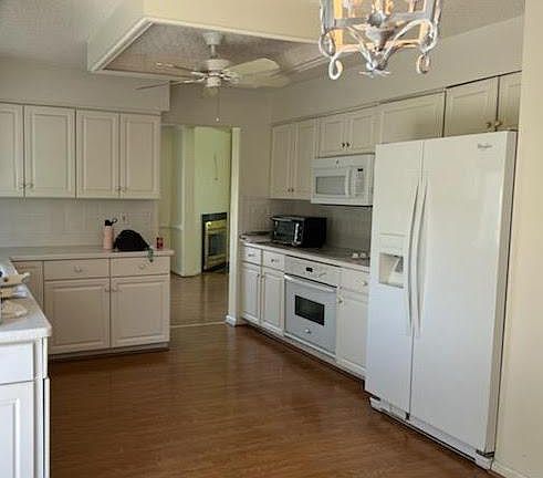 4th image of 971 Nicklaus Dr