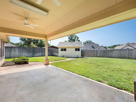 2nd image of 1104 Starling Ct
