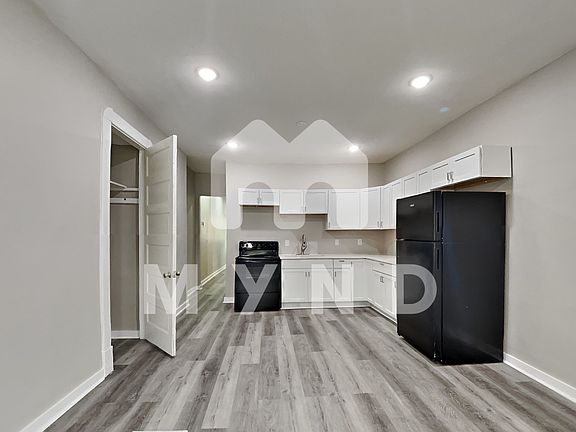 3rd image of 1812 W Morris St Unit 2