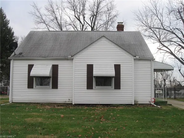 1706 Thornapple Ave, Akron, OH 44301