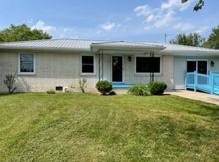 2013 Green St, Westmoreland, TN 37186