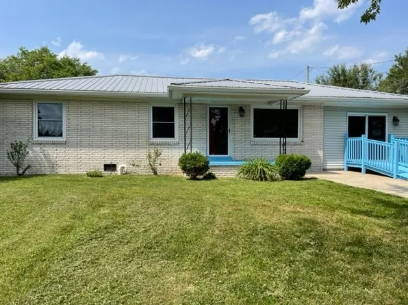 2013 Green St, Westmoreland, TN 37186