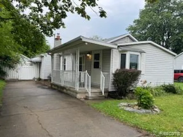 7170 Kempa St, Romulus, MI 48174