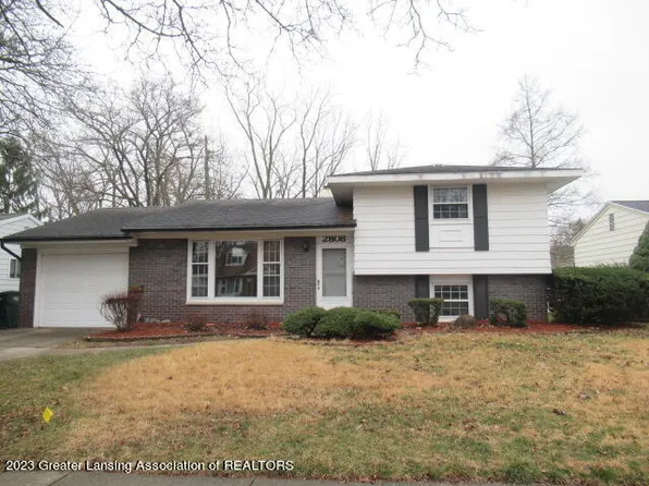2808 Tulane Dr, Lansing, MI 48912