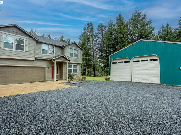 90862 Oyster Cove Ln, Coos Bay, OR 97420