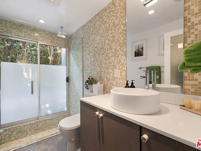 1155 E Mesquite Ave — Photo 22