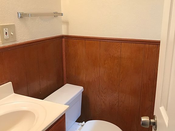 3rd image of 716 Flamingo Ave