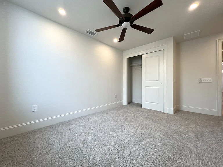 244 E Park Ave #204 — Photo 8