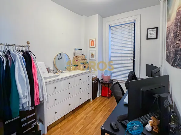 558 Broome Street image 8 of 9