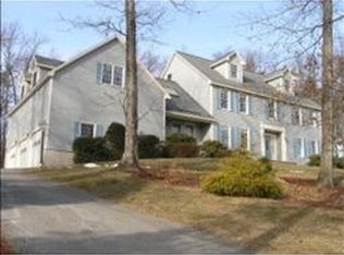 15 Bedros St, Windham, NH 03087