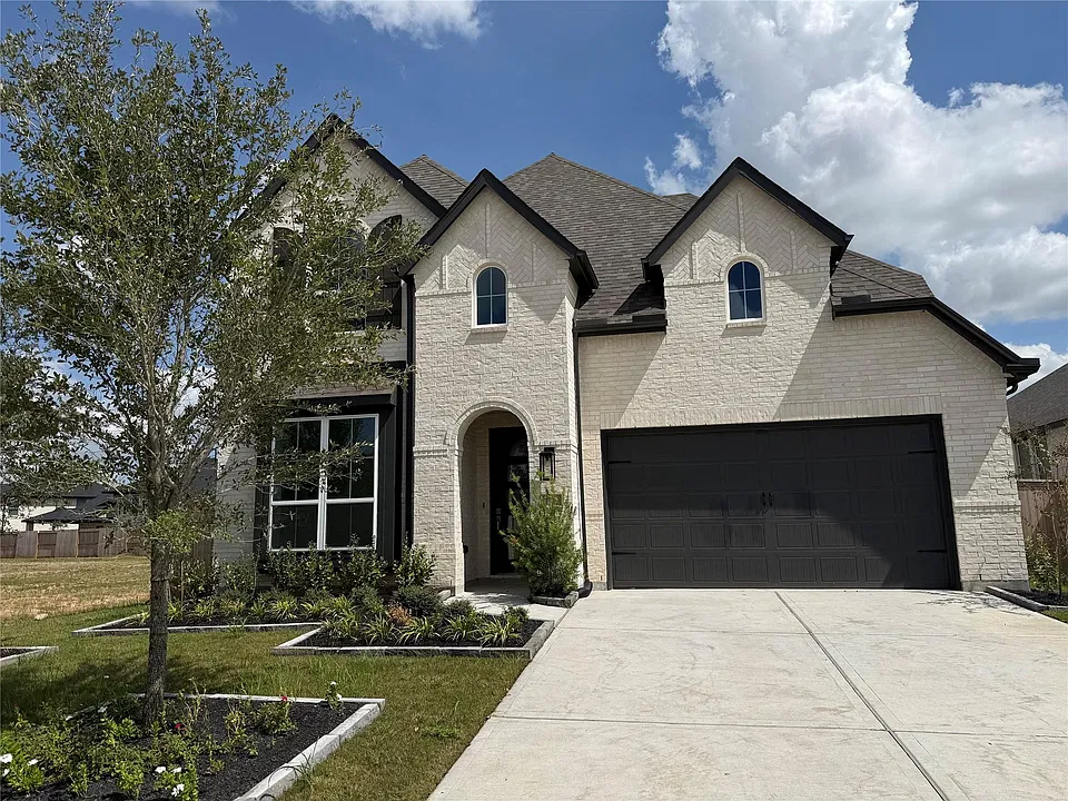 2719 Russell Meadows Ln