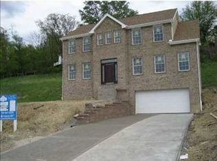 3352 Woodwind Dr, Clairton, PA 15025