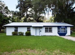 602 Magnolia Ave, Crescent City, FL 32112