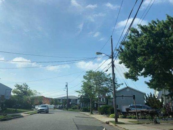 5th image of 305 Branch Ave