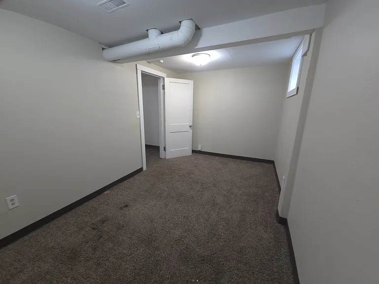 1430 Frederick Blvd — Photo 24