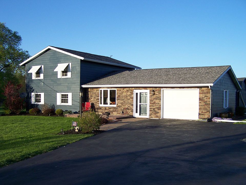 3 BR, 2 Full Baths, 1 car Garage