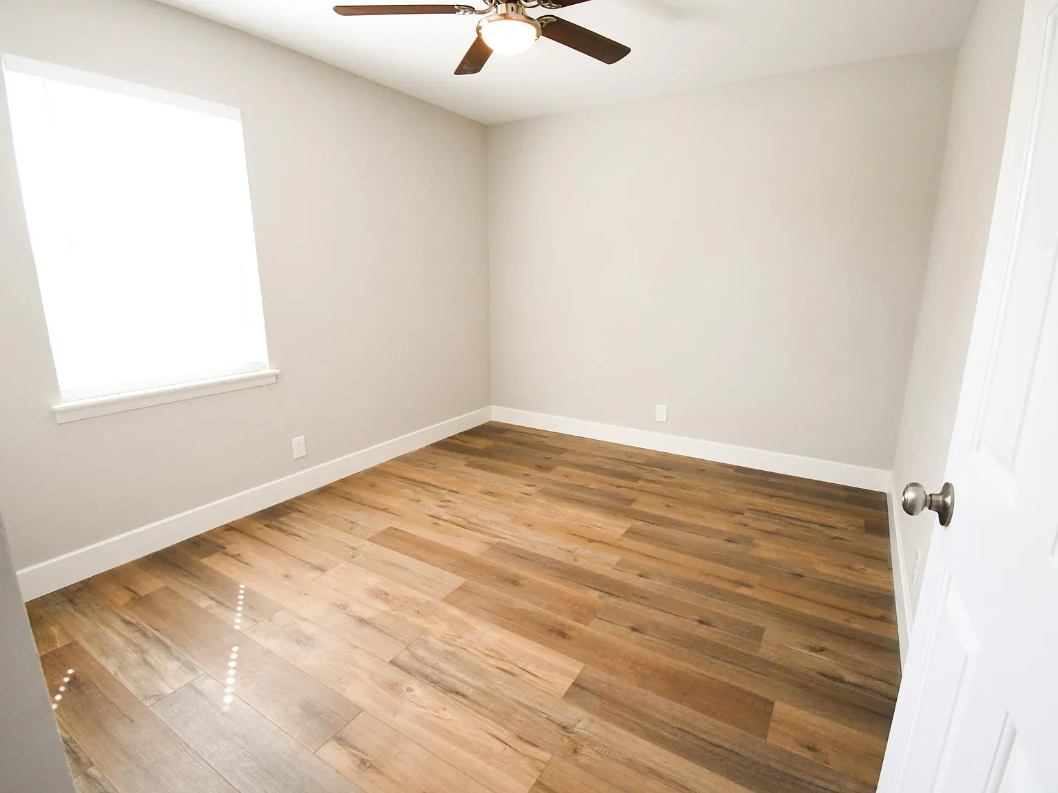 3 bed, 1188 sqft, $2,700 — Photo 2