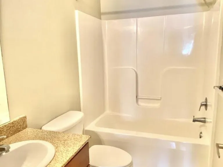 863 Flynn St #204 — Photo 9