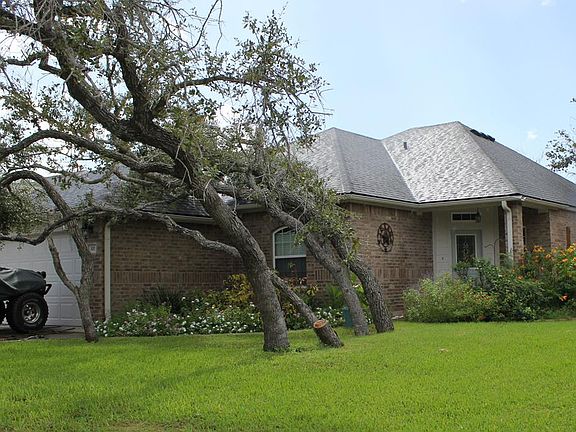 2nd image of 101 Georgian Oaks