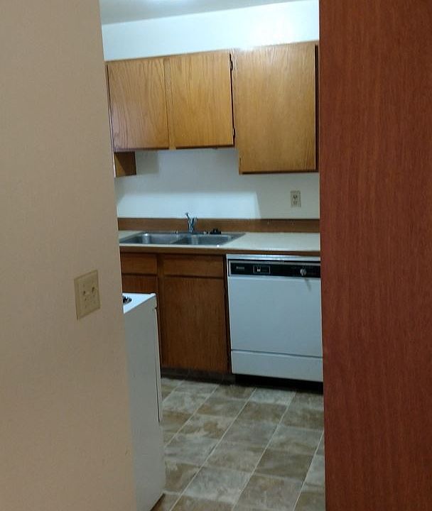 1st image of 117 S 100 W APT 11