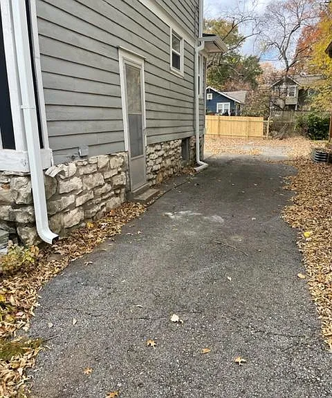 5908 Cherry St — Photo 16