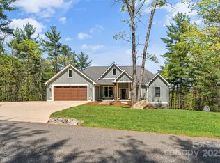 44 Sycamore Dr, Nebo, NC 28761