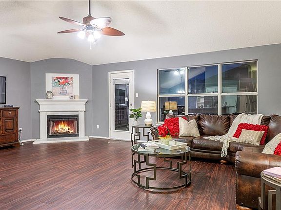 4th image of 9216 Nightingale Dr