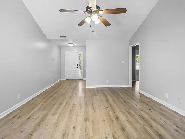 1644 Cedar Springs Cir — Photo 5