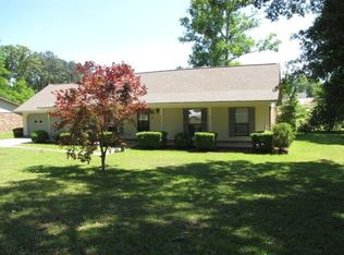 1452 32nd St, Laurel, MS 39440