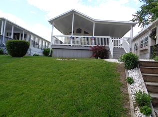 10001 E Goodall Rd #390, Durand, MI 48429