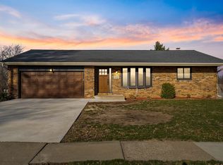 750 Kelly Ln, Dubuque, IA 52003