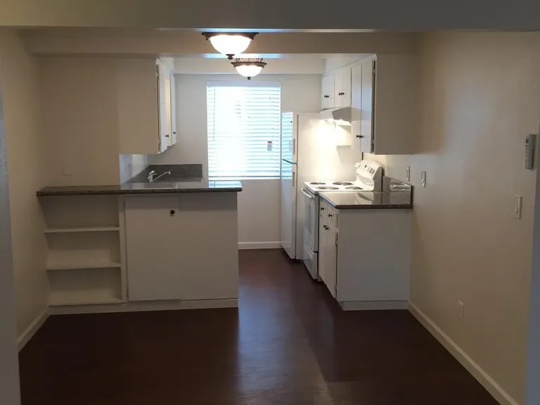 301 Whitesell Avenue W 3 #4-1-2 — Photo 9