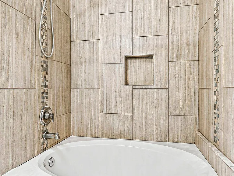 3203 Red Orchard Dr — Photo 15