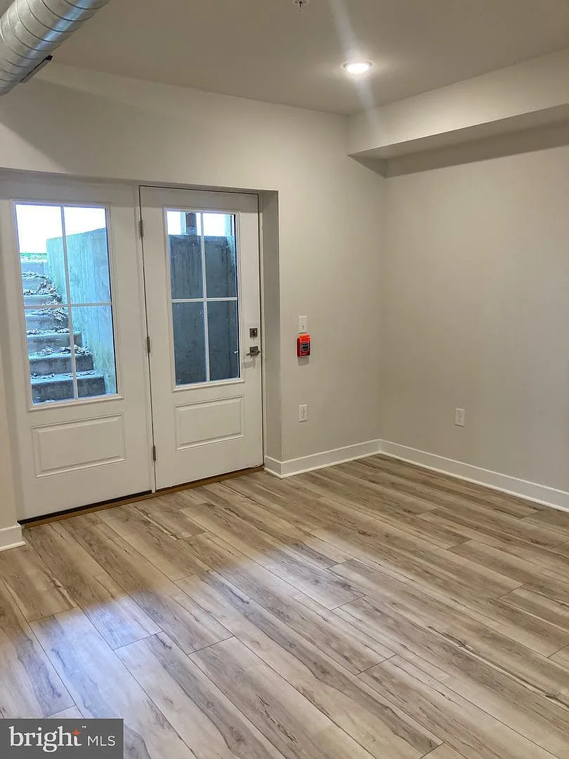 1 bed, $1,295 — Photo 4