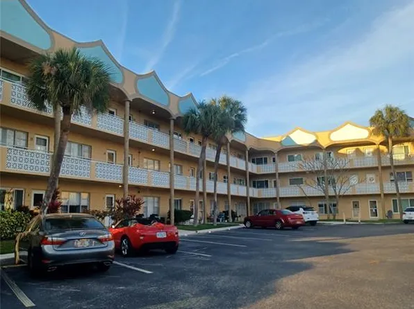 2466 Ecuadorian Way APT 36, Clearwater, FL 33763