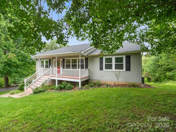 63 Ridge Brook Dr, Weaverville, NC 28787