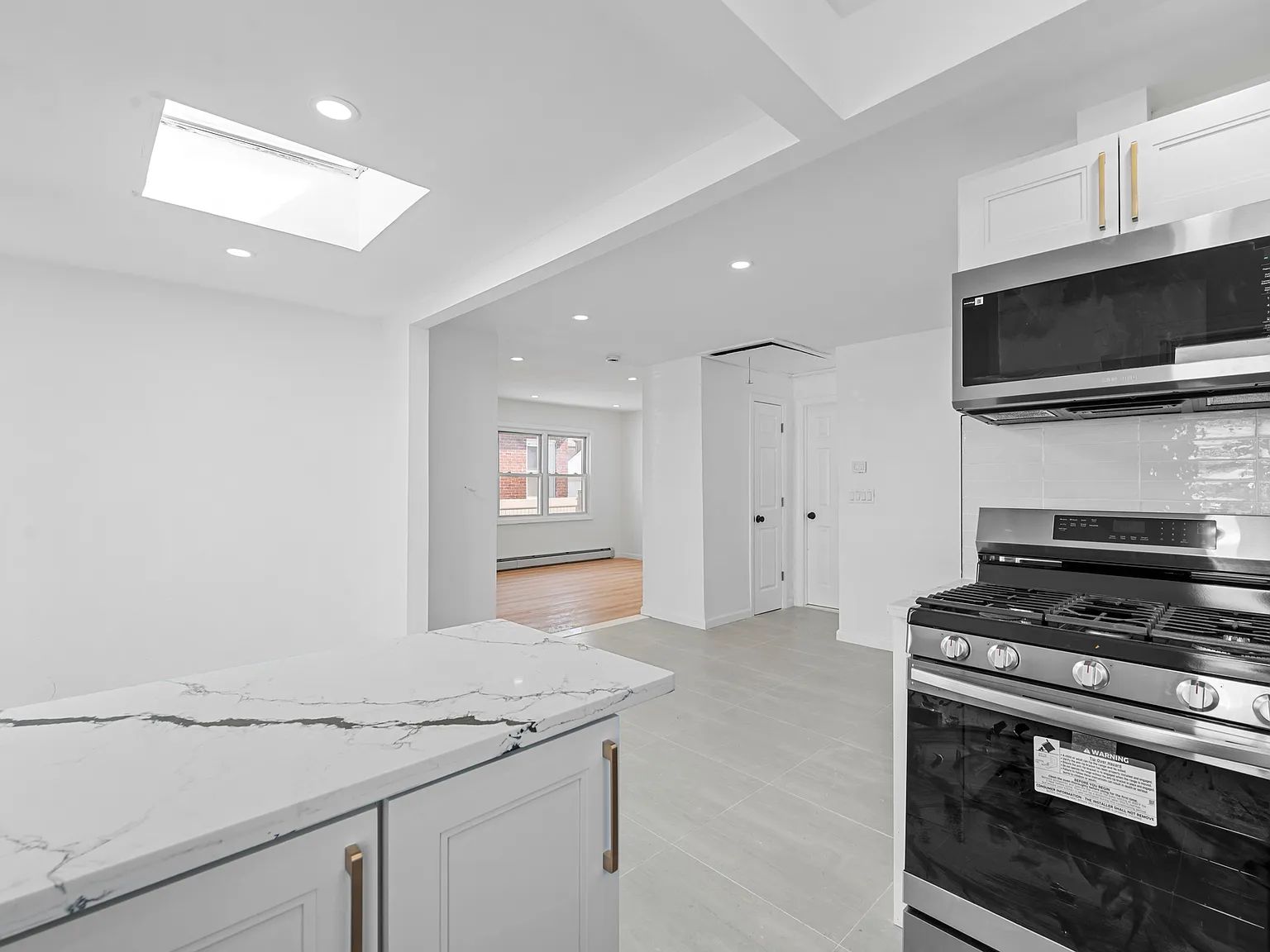 219-08 131st Ave — Photo 1