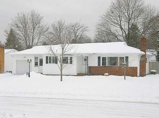 431 Lafayette Rd, Irondequoit, NY 14609