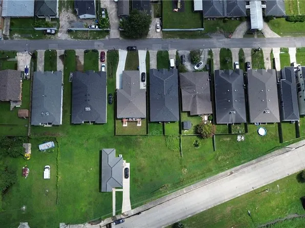 2120 Mardi Gras Blvd, New Orleans, LA 70114