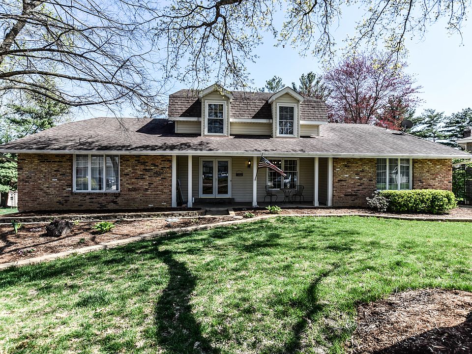 15680 Dresden Lake Ct, Chesterfield, MO 63017 | Zillow