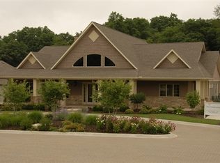 3604 Meadow Cir E, Milan, IL 61264