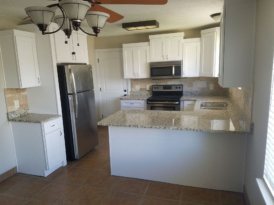 New cabinets and granite