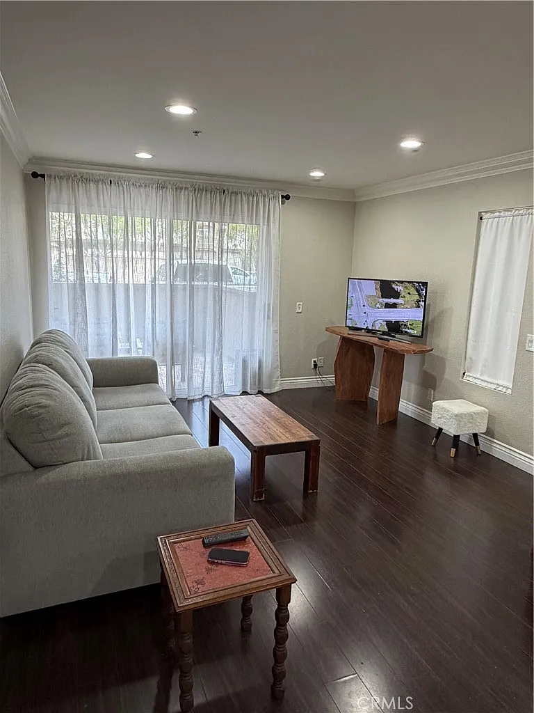 1 bed, 678 sqft, $2,650 — Photo 3