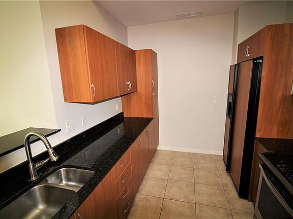 4th image of 802 W Windward Way APT 410