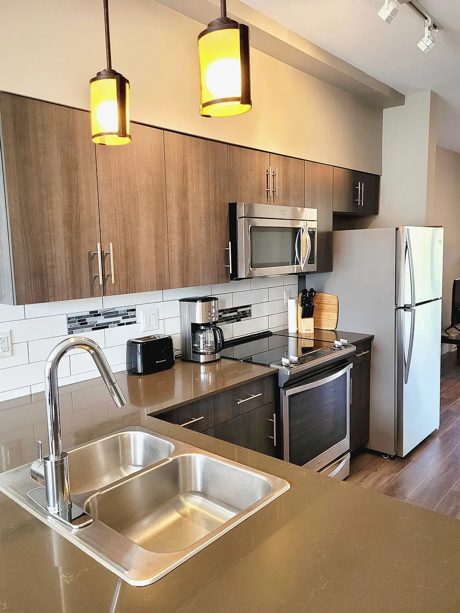 Building Photo - 110 Baxter Ave #202