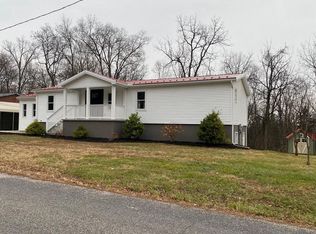 883 Five Points Rd, New Oxford, PA 17350